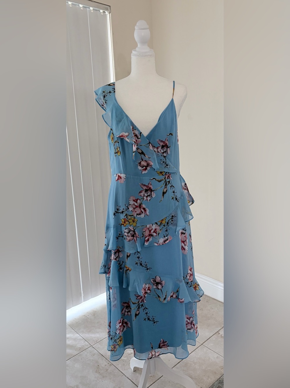 Avec Les Filles Sky Blue Floral Ruffle Midi Dress